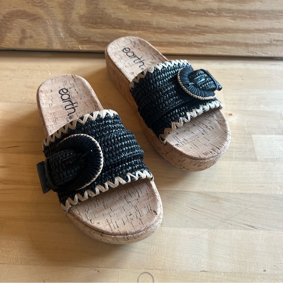 NWOT Earth Origins Samsy 2 size 6 Black Tan Slip-On Cork Wedge Slide Sandal shoe - Picture 3 of 11